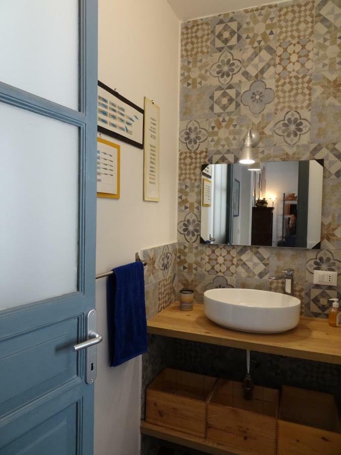 Casa Paloma Charme Apartment Palermo Bagian luar foto